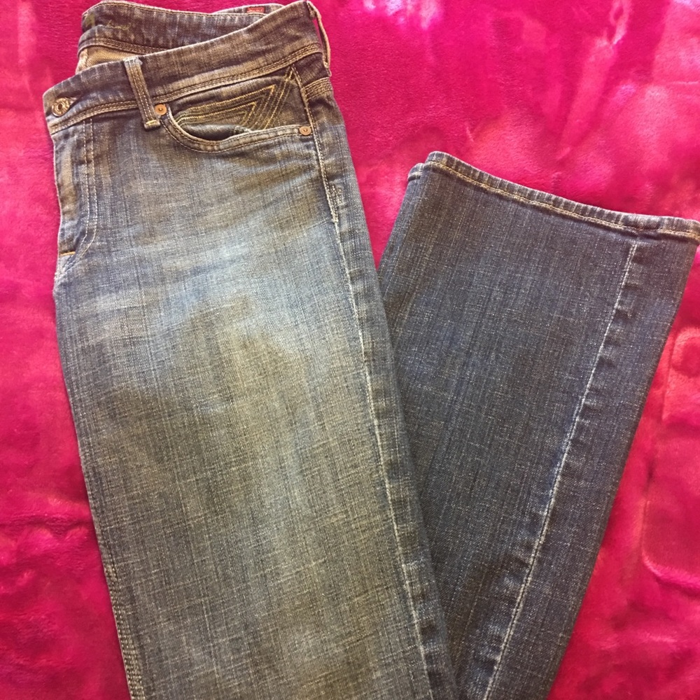 “7 for All Mankind” Designer Blue Jeans Size 32